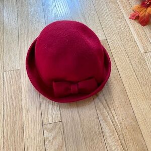Gymboree Felted Wool Bow Cloche Red Hat Size 0-12 months